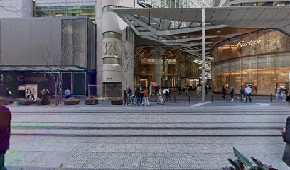 Real Knowledge, Diverse Solutions